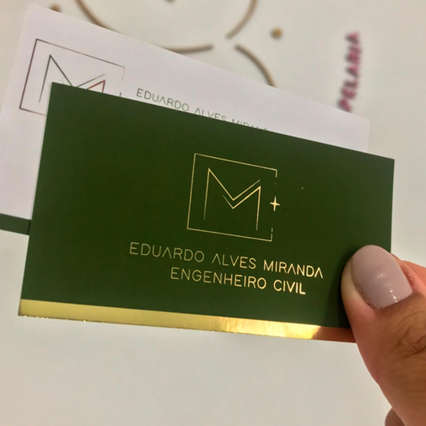 Cartão de visita 350g | 4/0 | Lamin. Fosca + Hotstamp